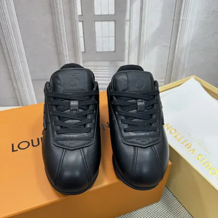 ルイヴィトン カジュアルシューズ