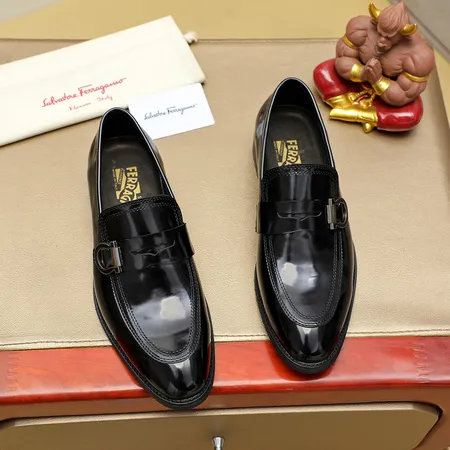 フェラガモ ビジネスシューズ