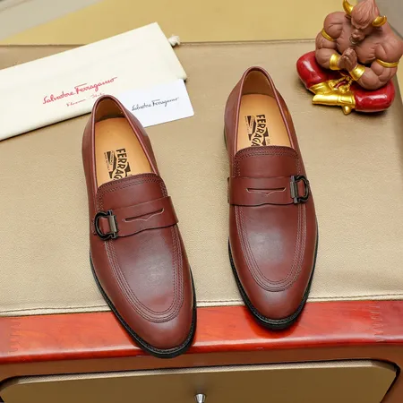 フェラガモ ビジネスシューズ