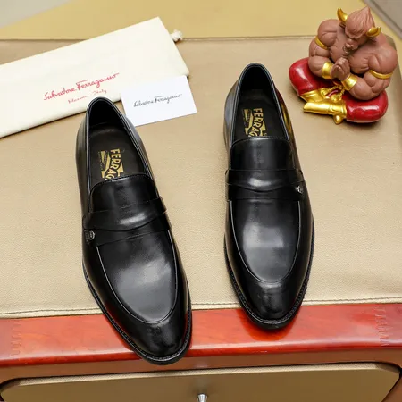 フェラガモ ビジネスシューズ