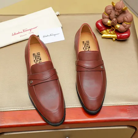 フェラガモ ビジネスシューズ