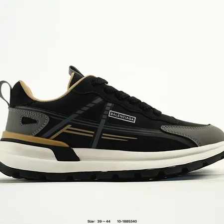 バレンシアガ スニーカー