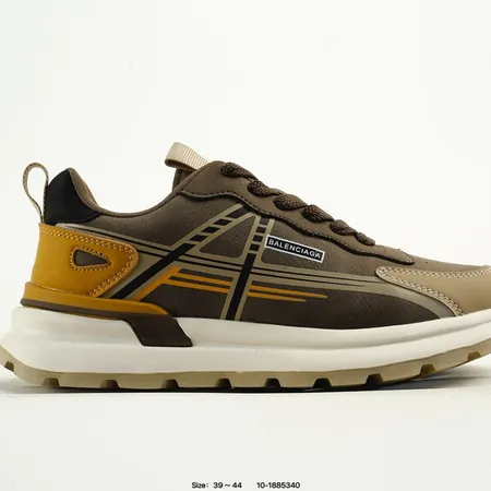 バレンシアガ スニーカー