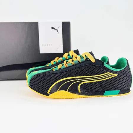 プーマ スニーカー