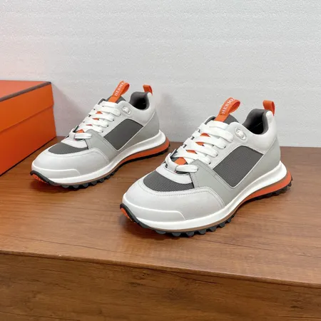 エルメス スニーカー