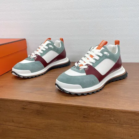 エルメス スニーカー