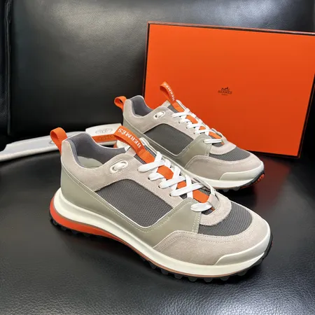 エルメス スニーカー