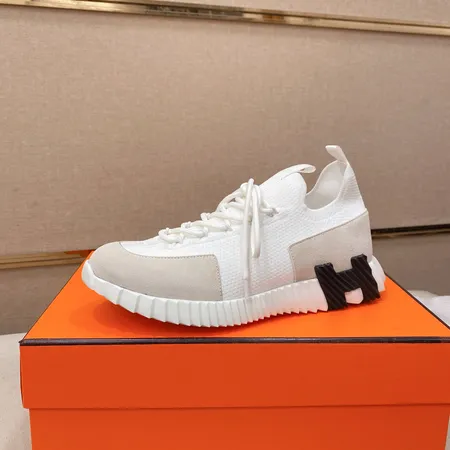 エルメス スニーカー