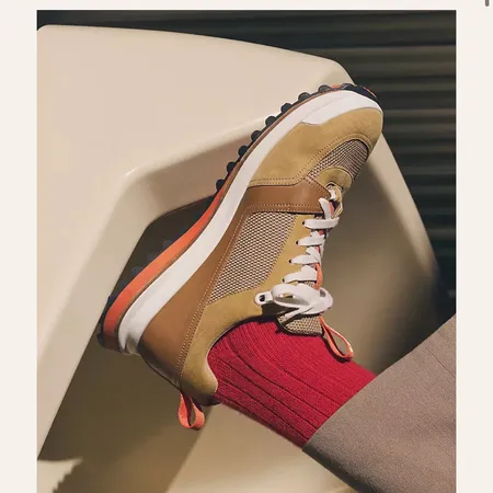 エルメス スニーカー