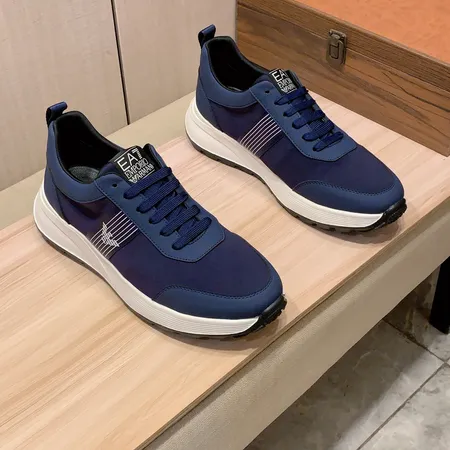 アルマーニ カジュアルシューズ