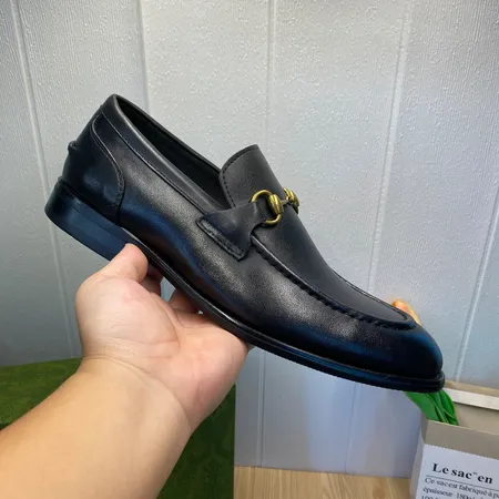 グッチ ビジネスシューズ