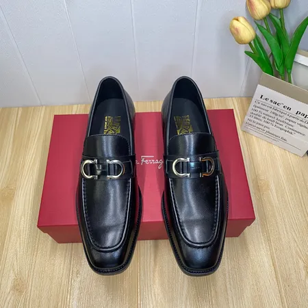 フェラガモ ビジネスシューズ