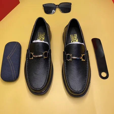 フェラガモ ビジネスシューズ