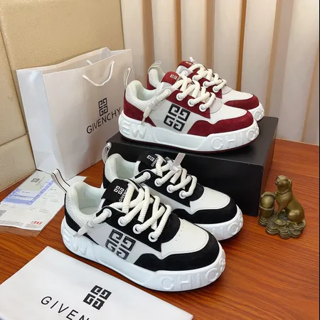 ジバンシィ カジュアルシューズ