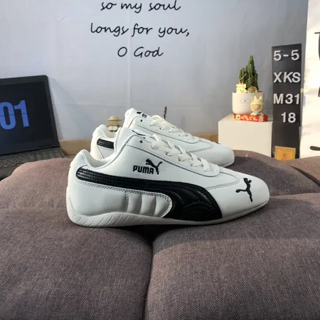 プーマ カジュアルシューズ