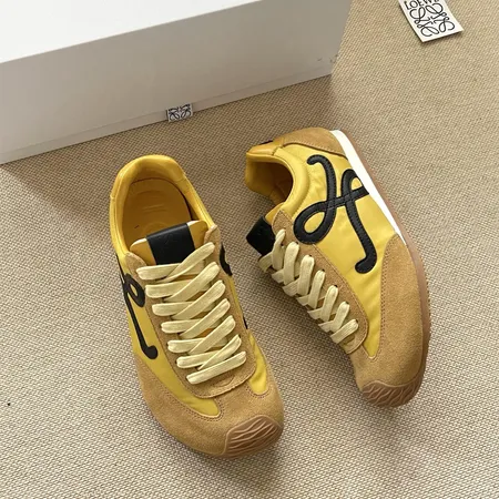 ロエベ カジュアルシューズ