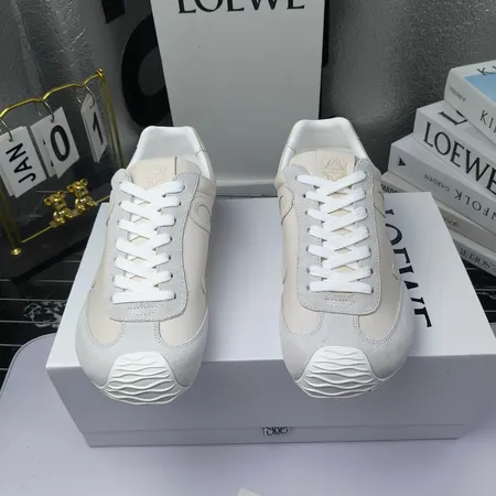 ロエベ カジュアルシューズ