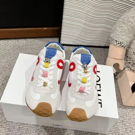 ロエベ カジュアルシューズ