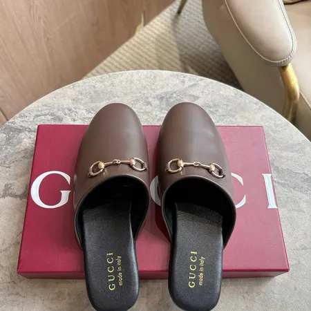 グッチ スリッパ