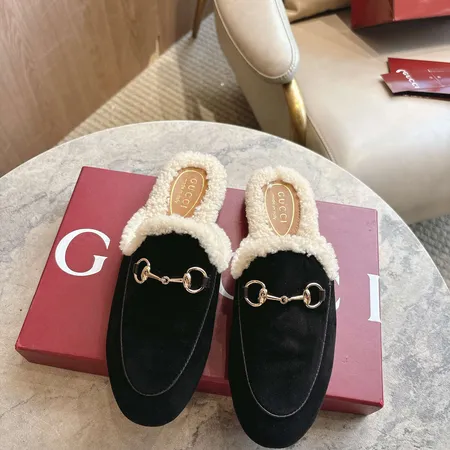 グッチ スリッパ