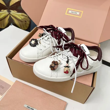 ミュウミュウ カジュアルシューズ