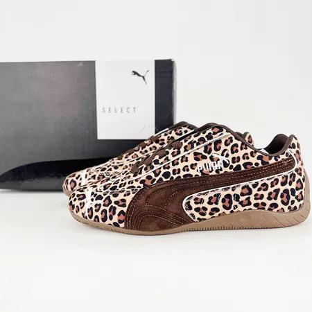 プーマ スニーカー