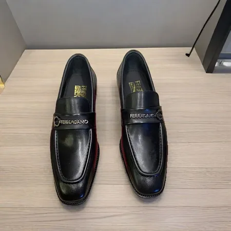フェラガモ ビジネスシューズ