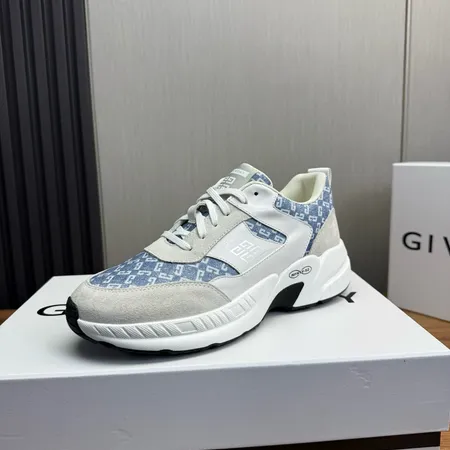 ジバンシィ スニーカー