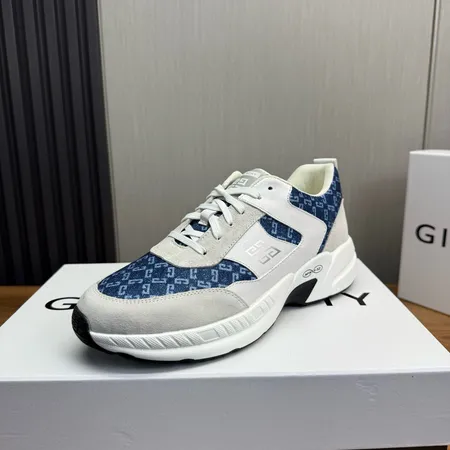 ジバンシィ スニーカー