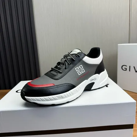 ジバンシィ スニーカー