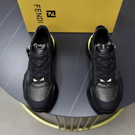 フェンディ スニーカー
