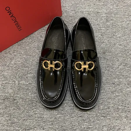 フェラガモ ビジネスシューズ