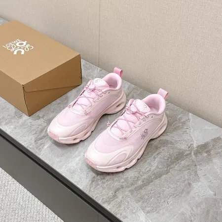 ロエベ スニーカー