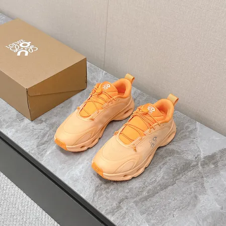 ロエベ スニーカー