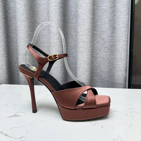 イブサンローラン サンダル