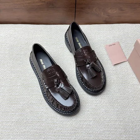 ミュウミュウ ビジネスシューズ