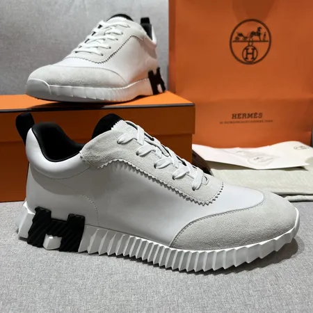 エルメス スニーカー