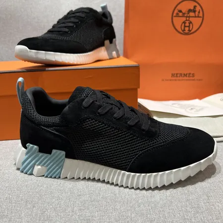 エルメス スニーカー