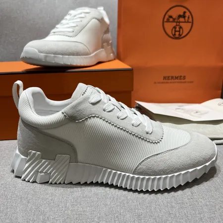 エルメス スニーカー