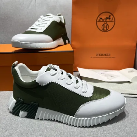 エルメス スニーカー