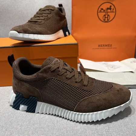 エルメス スニーカー