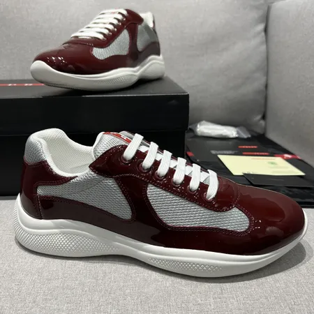 プラダ カジュアルシューズ