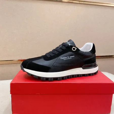 フェラガモ スニーカー