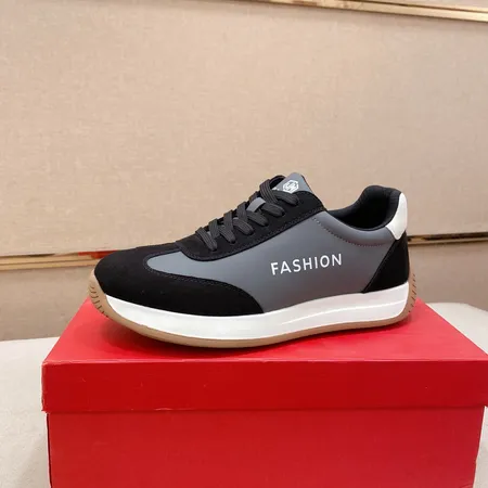 フェラガモ スニーカー