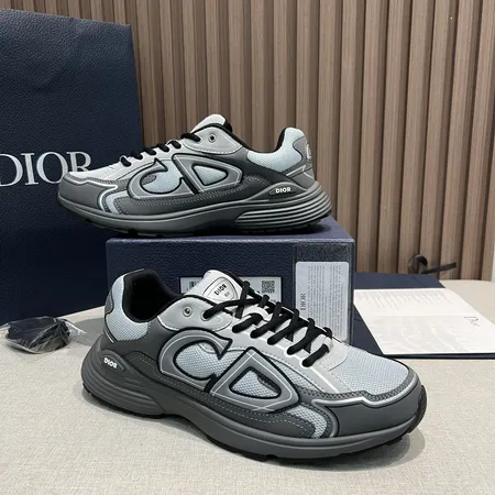 ディオール スニーカー