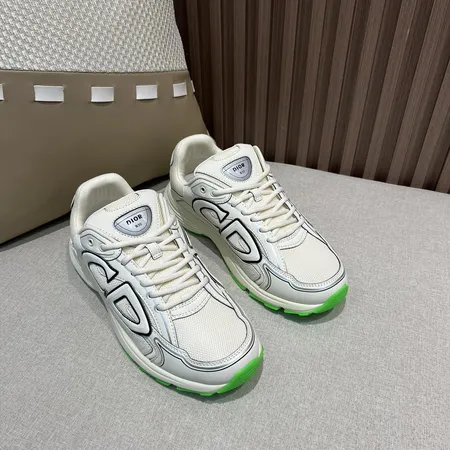 ディオール スニーカー