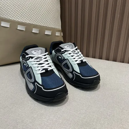 ディオール スニーカー