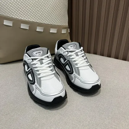 ディオール スニーカー