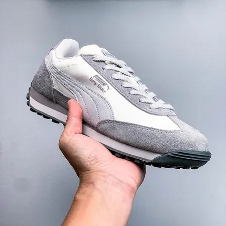 プーマ カジュアルシューズ