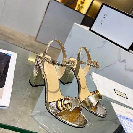 グッチ サンダル